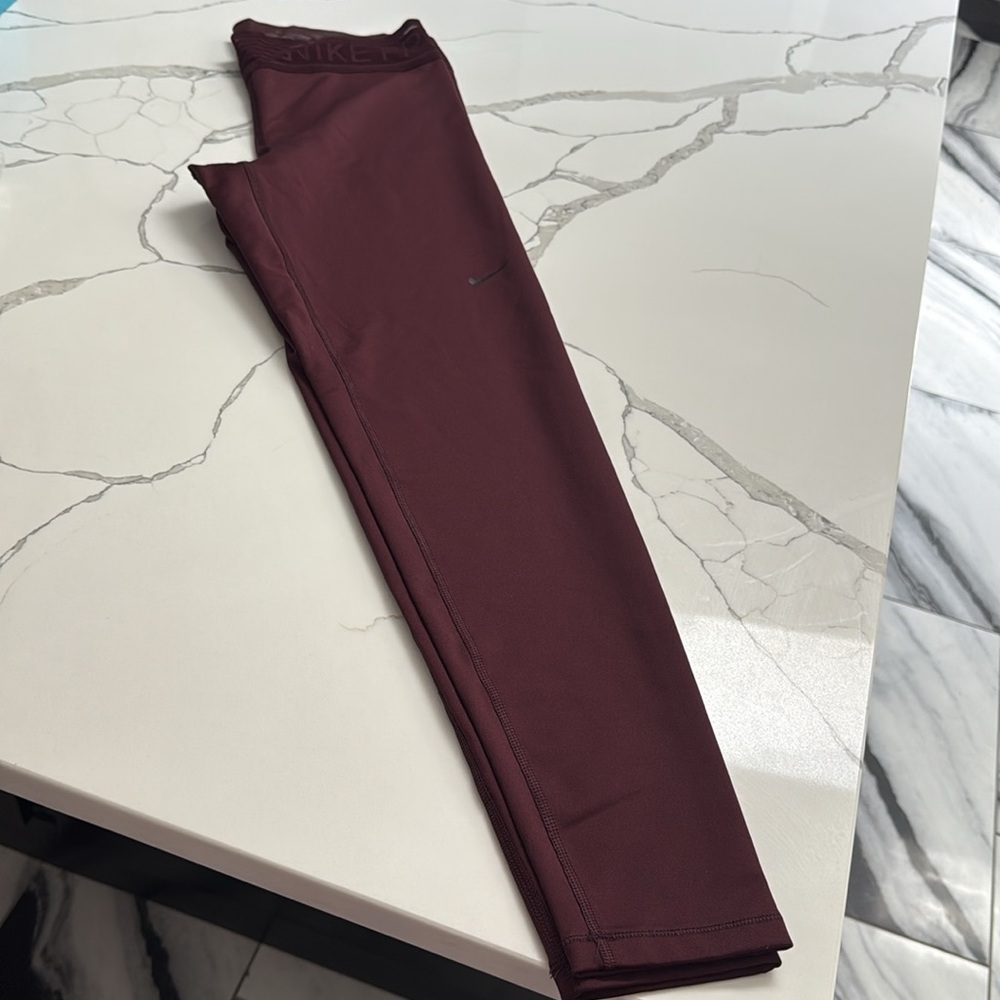 Nike Pro Leggings - Picture 6 of 6